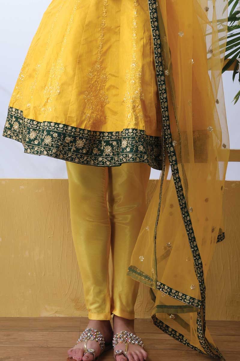 Frock Style Salwar Suit in Bareilly at best price by Deepak Arts - Justdial