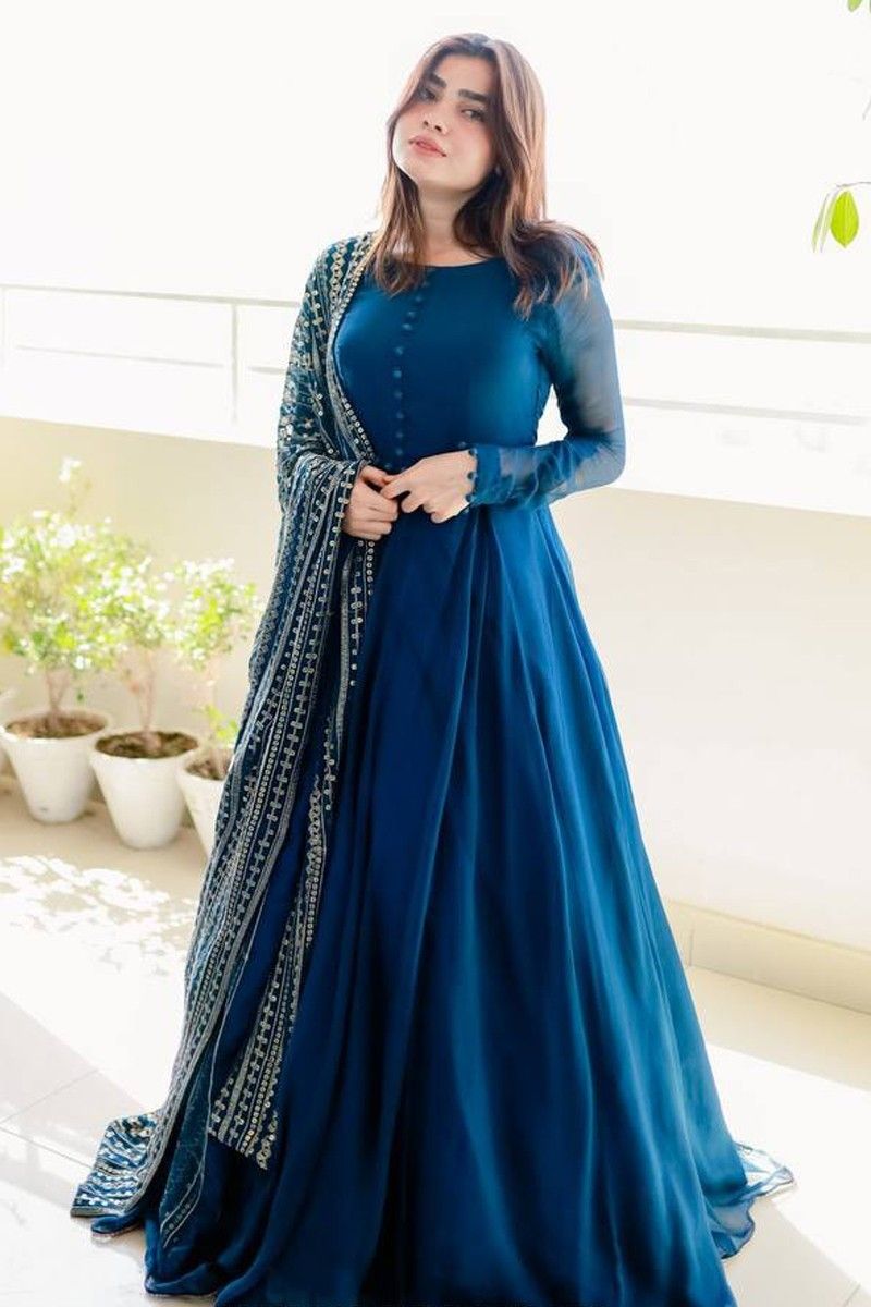 Ball-gown in blue – Ricco India