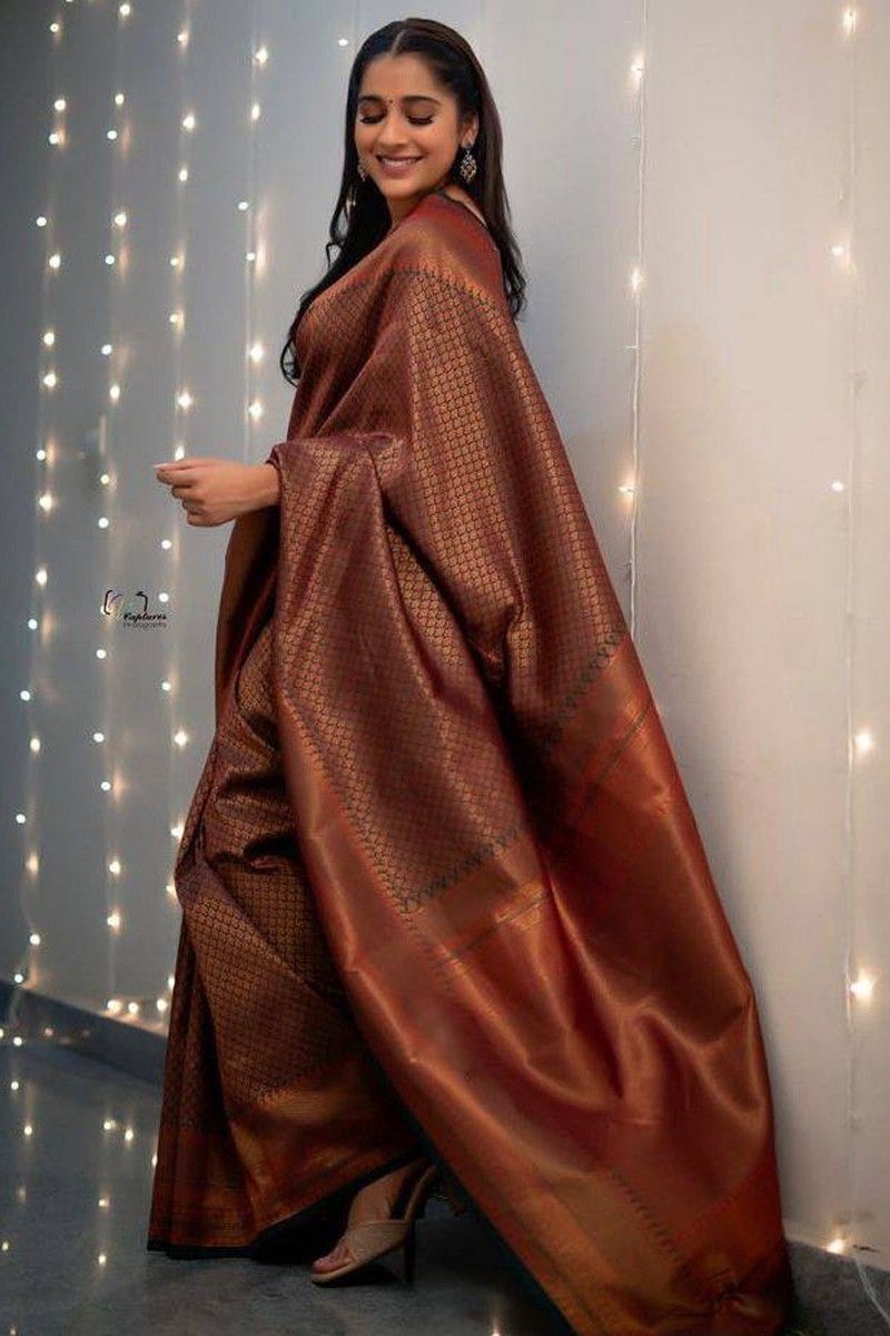 Trendy Copper Zari Weaving Silk Saree with Blouse Piece – ajmera-retail-sgquangbinhtourist.com.vn