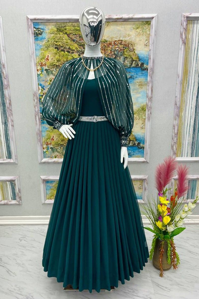 Peacock gown - Grimilde Malatesta