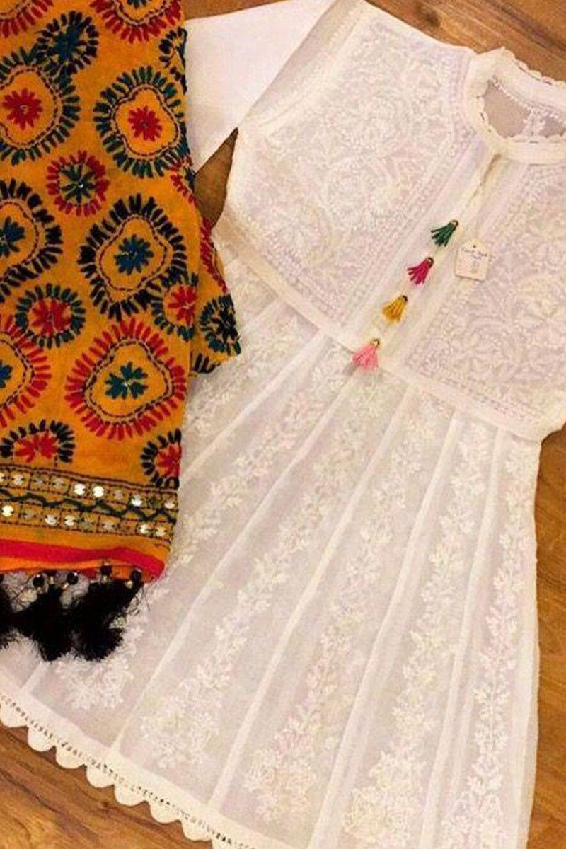 Lehenga Dupatta Draping Styles & Different Ways to Wear Bridal Dupatta