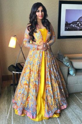 Shreya Ghoshal Wear Yellow Gown With Long Koti