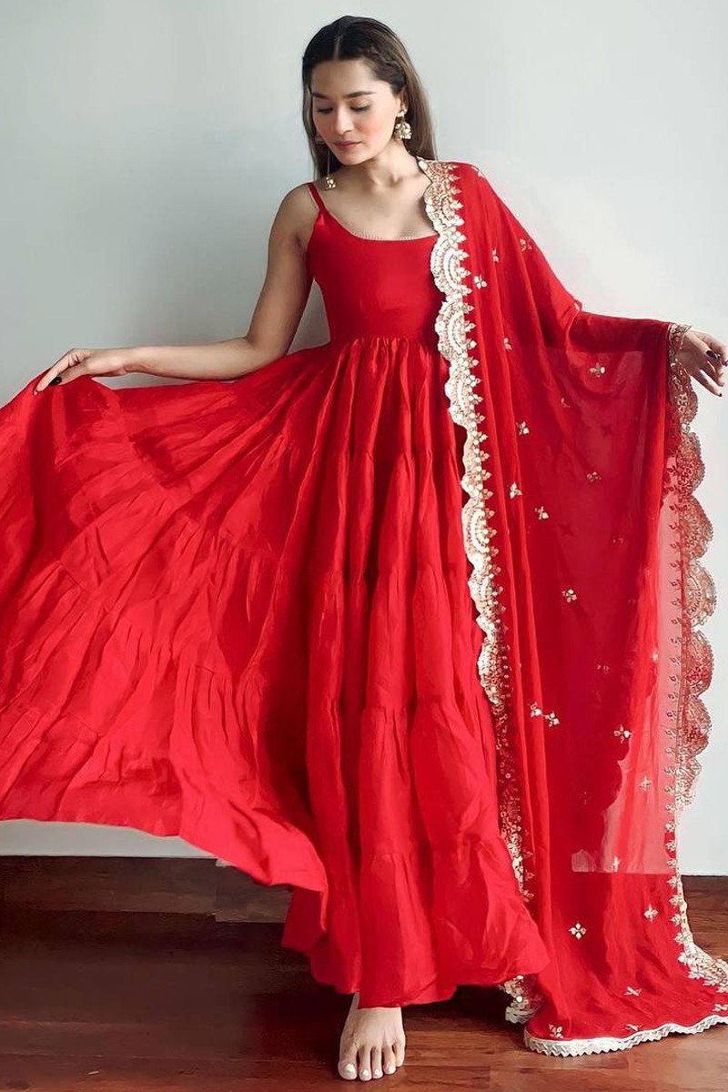 Gown : Red heavy georgette with embroidered work gown